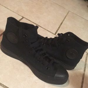 Converse All-Star Hi-Tops, Men’s 9.5/Women’s 11.5